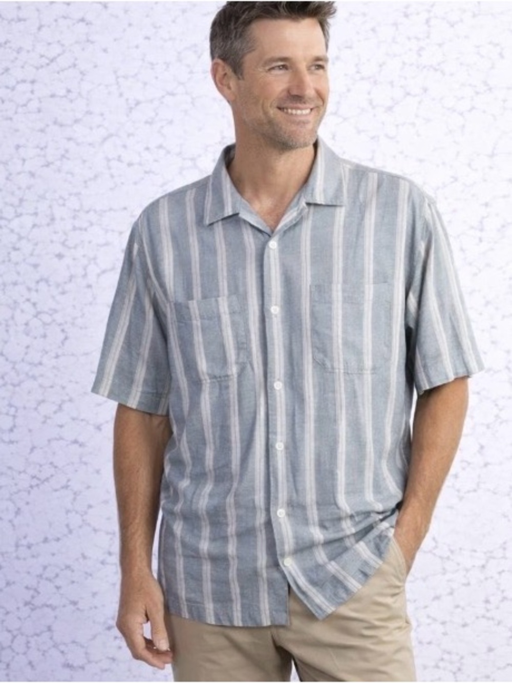 Panama Jack Men's Short-Sleeve Button-Down Shirt in Light Blue and White Stripe